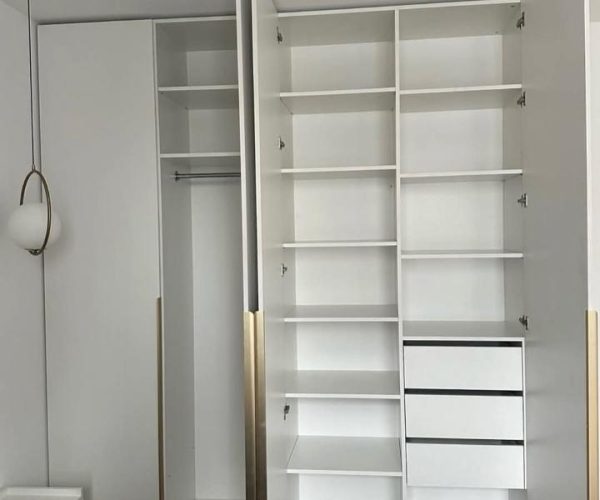 Hoscec Construction Wardrobe installation